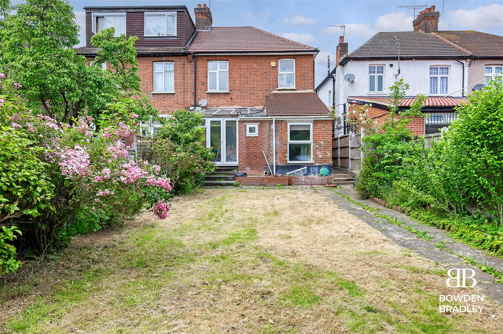 3 Bed Semi Detached House For Sale In Cranbrook Road Gants Hill Ig2