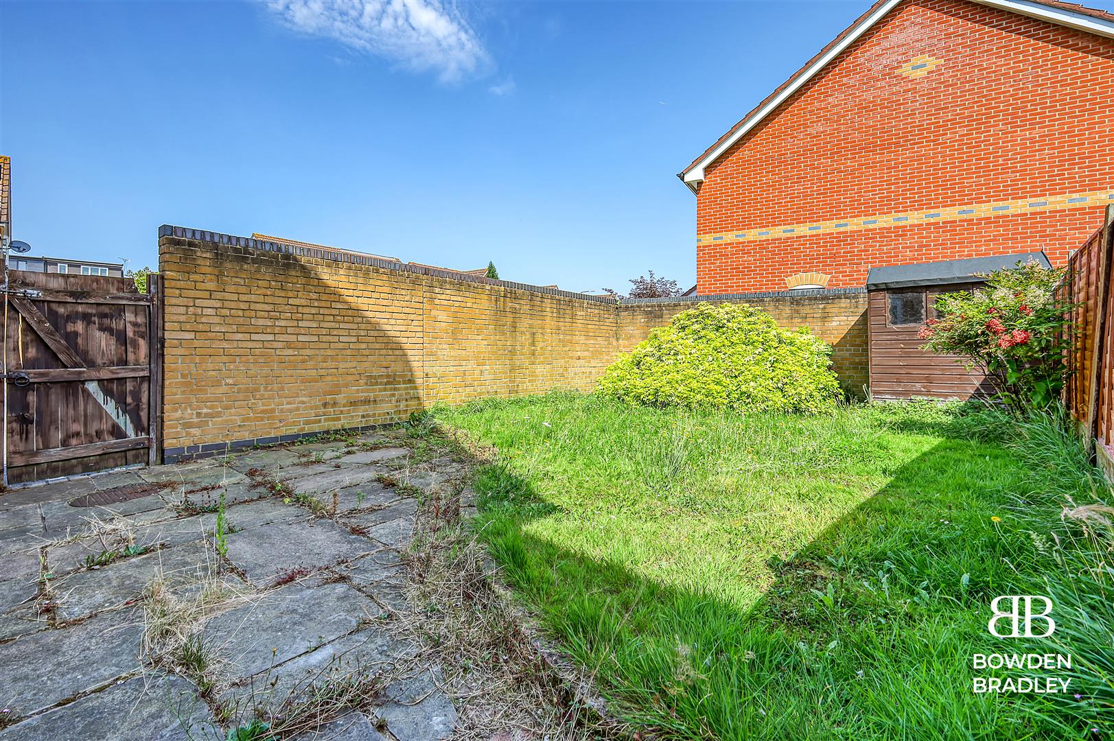 3 bed semi-detached house for sale in Karina Close, Chigwell  - Property Image 17