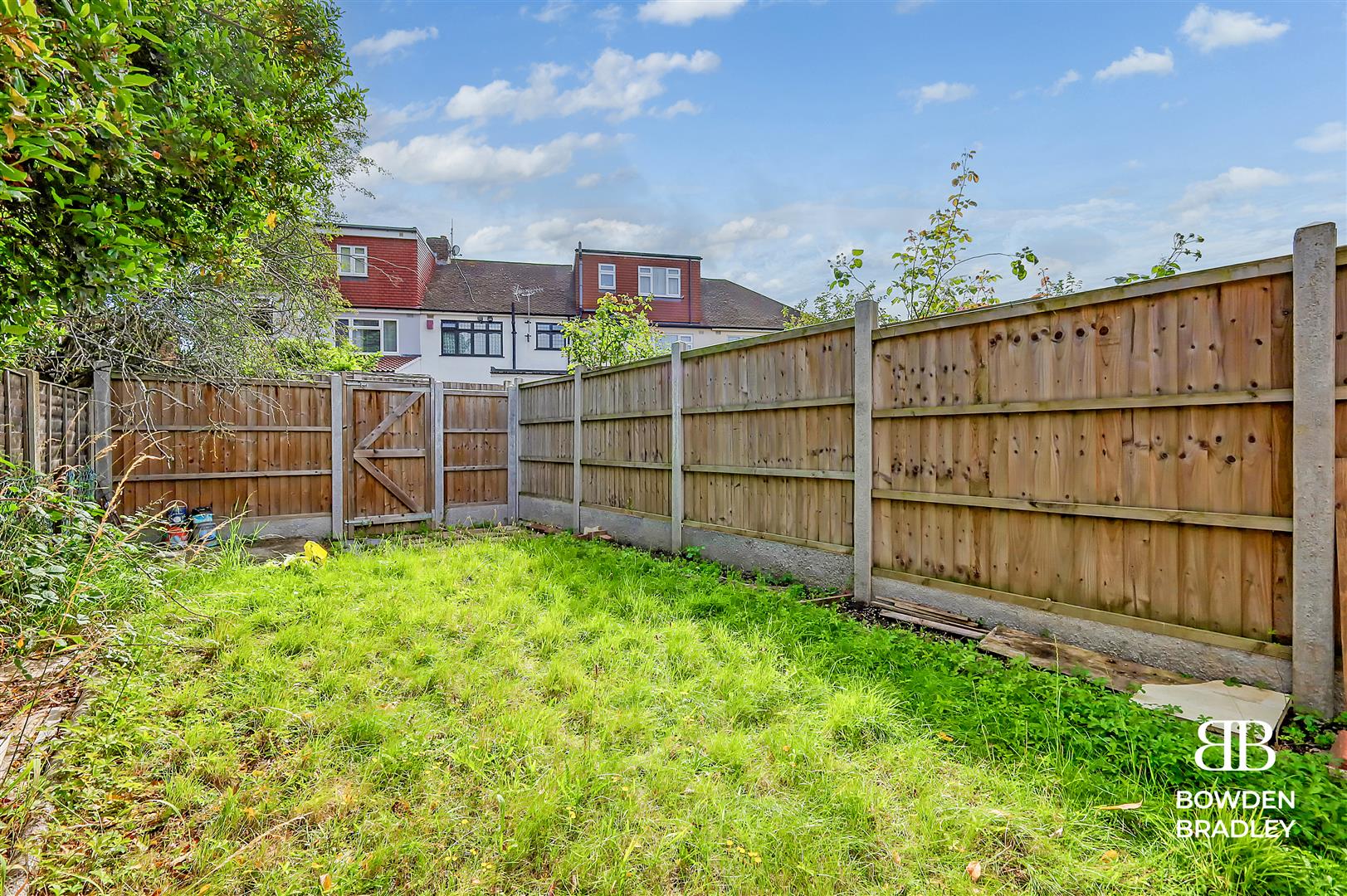 2 bed terraced house for sale in Laing Close, Hainault  - Property Image 15