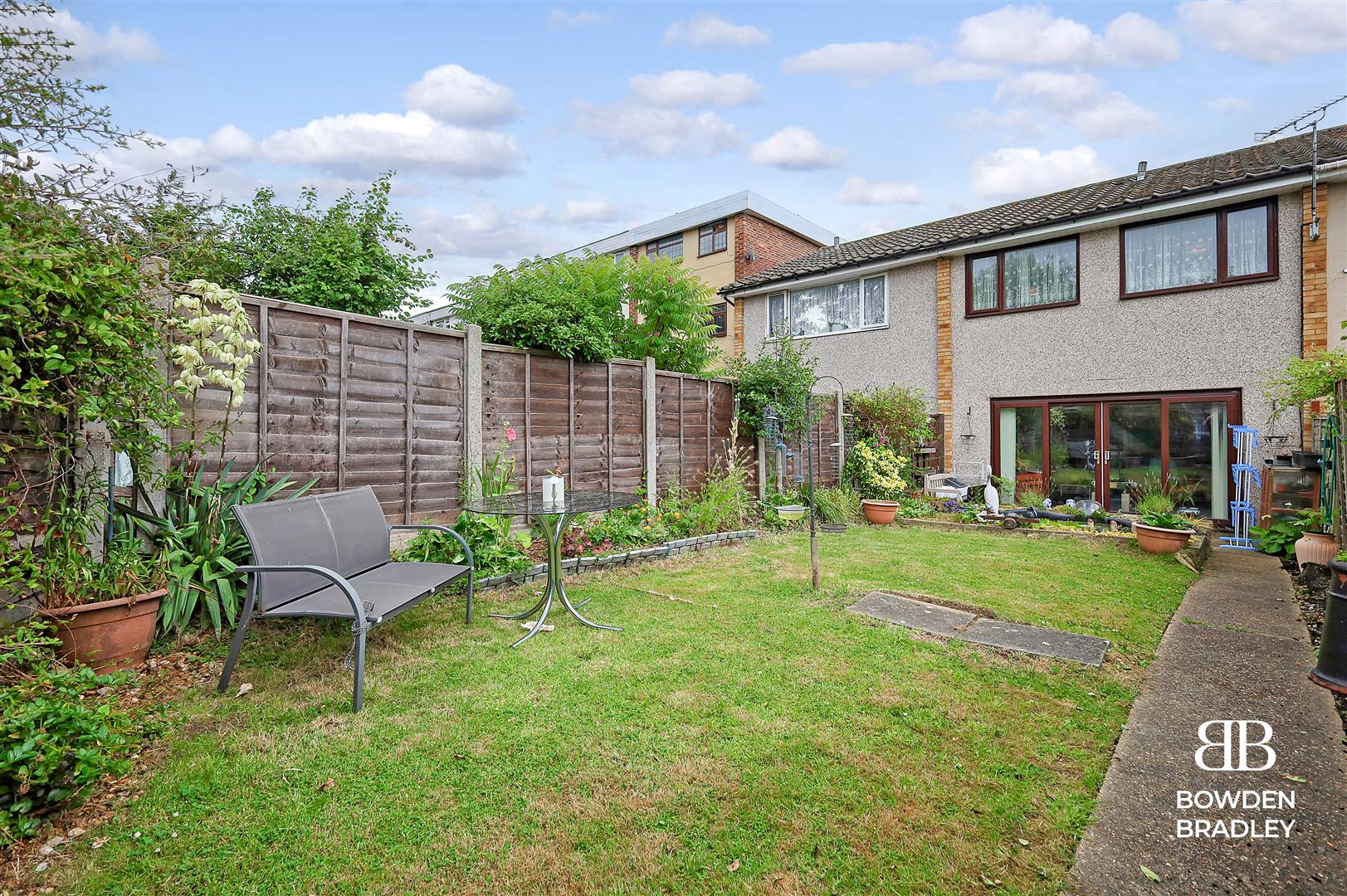 3 bed terraced house for sale in Robinia Close, Hainault  - Property Image 17