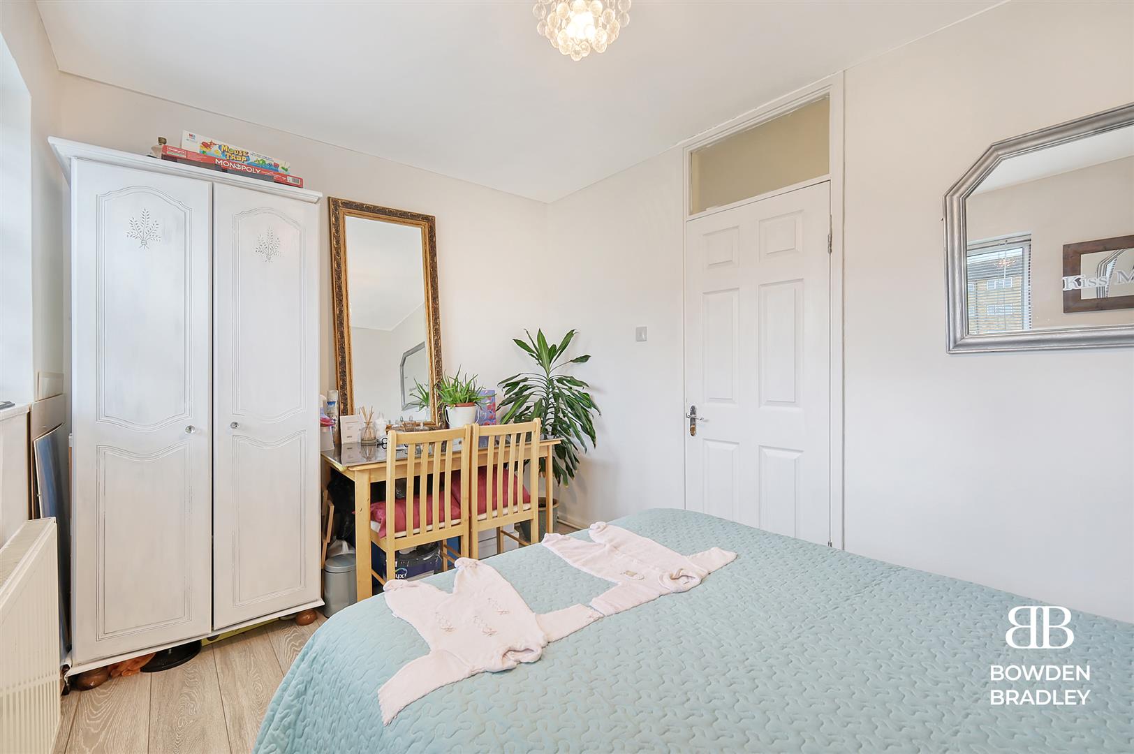 2 bed apartment for sale in Hillrise Road, Romford  - Property Image 12