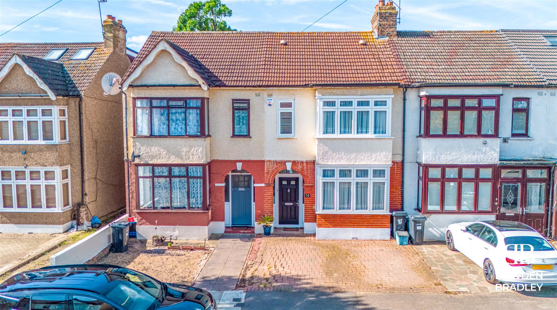 3 bed terraced house for sale in Hazelbrouck Gardens, Hainault  - Property Image 18