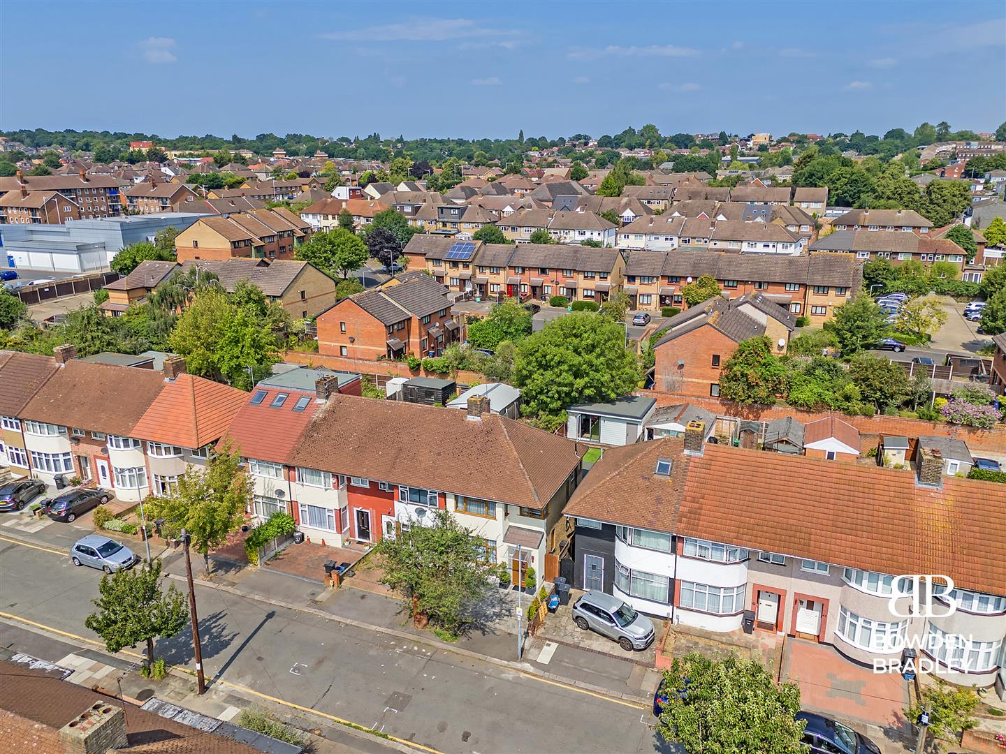 3 bed end of terrace house for sale in Maypole Crescent, Hainault  - Property Image 24