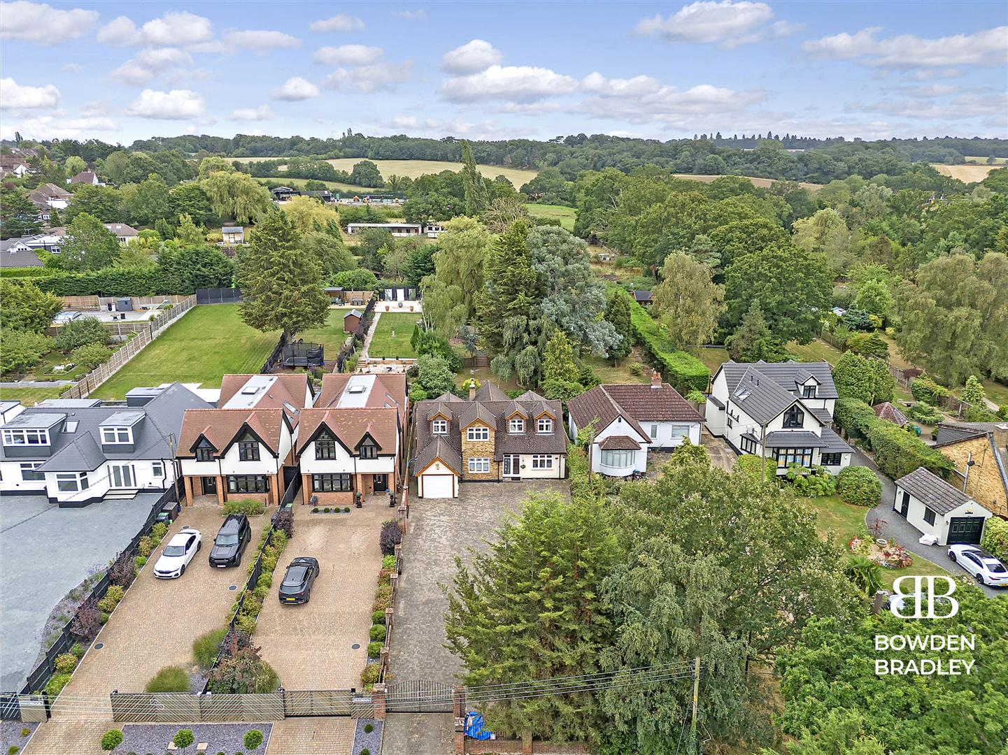 5 bed detached house to rent in Bournebridge Lane, Romford  - Property Image 16