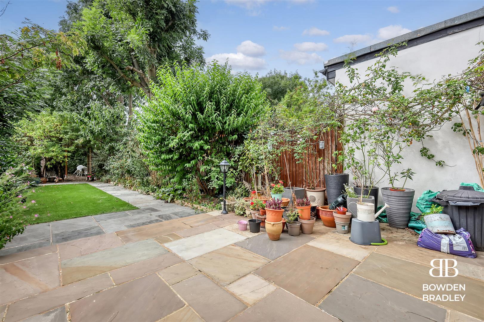 3 bed terraced house for sale in Inglehurst Gardens, Redbridge  - Property Image 15