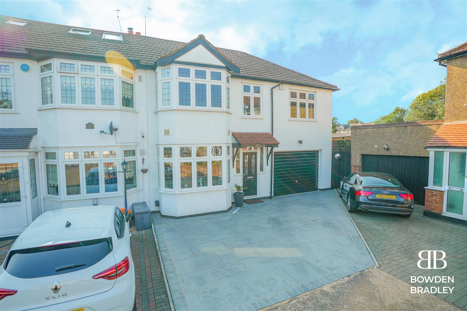 5 bed semi-detached house for sale in Clunas Gardens, Gidea Park  - Property Image 27