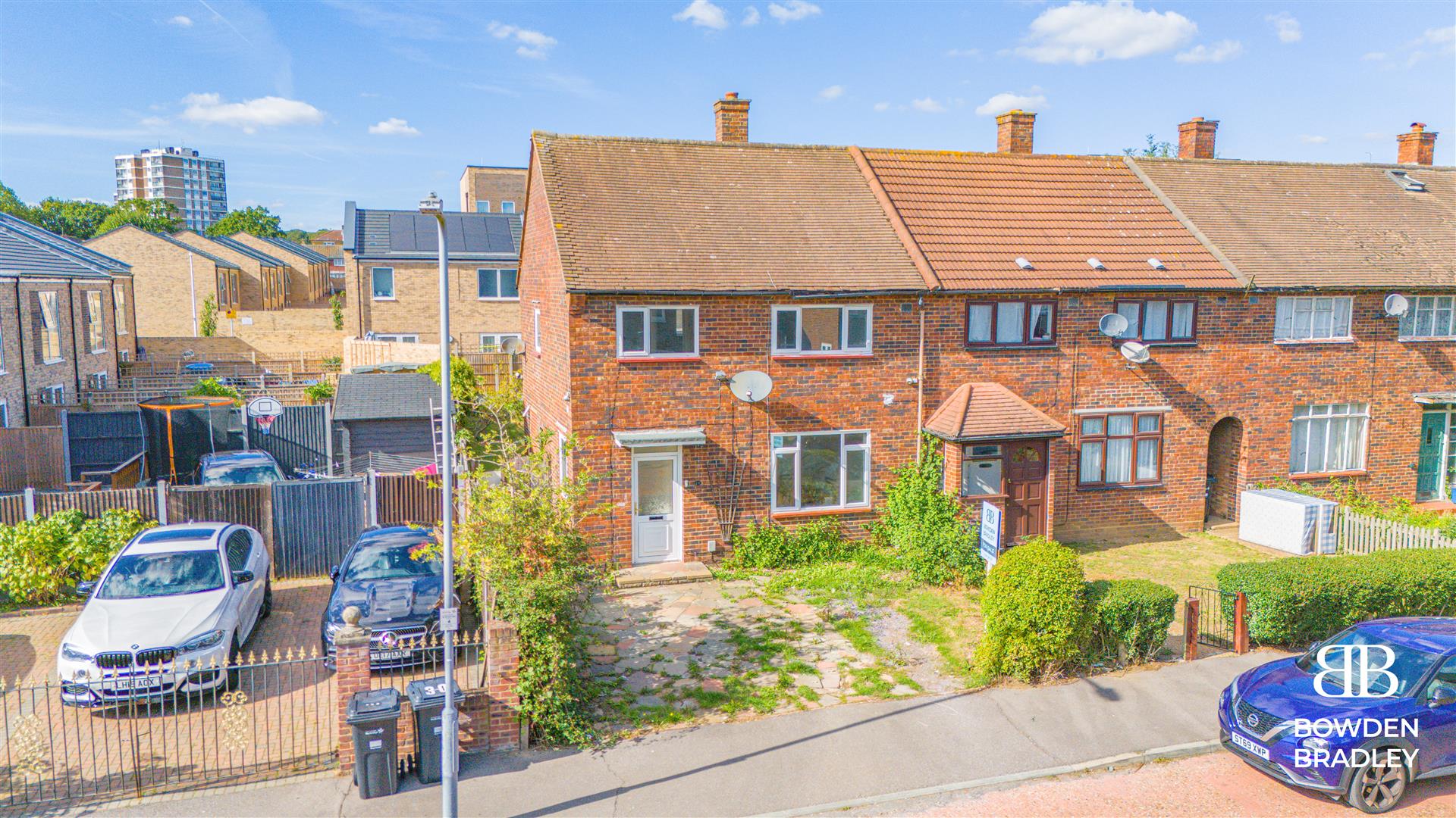 3 bed end of terrace house for sale in Marlyon Road, Hainault  - Property Image 15