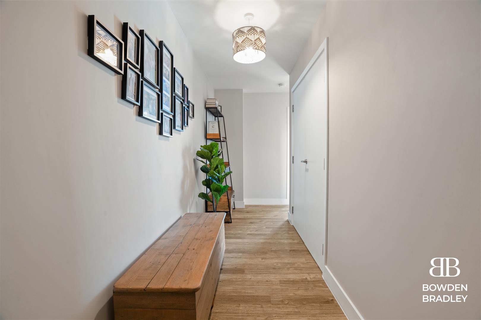 1 bed flat for sale in Rookwood Way, Hackney Wick  - Property Image 3