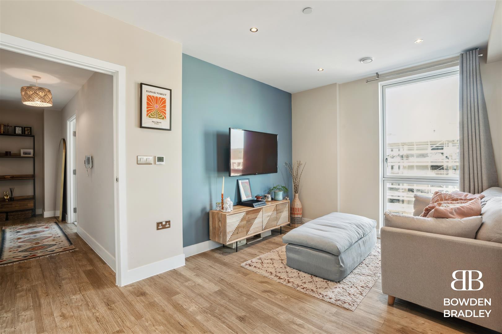 1 bed flat for sale in Rookwood Way, Hackney Wick  - Property Image 6