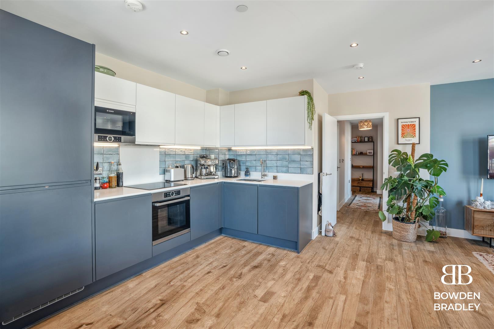 1 bed flat for sale in Rookwood Way, Hackney Wick  - Property Image 5