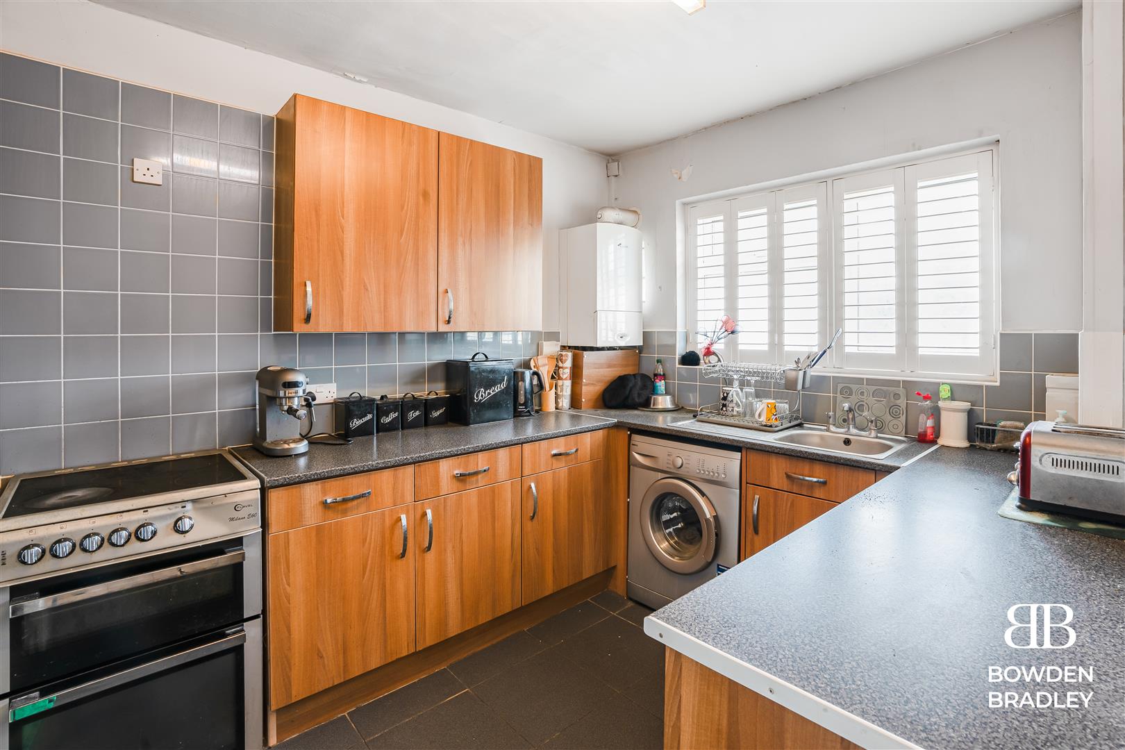 1 bed flat for sale in Newton Road, Chigwell  - Property Image 4