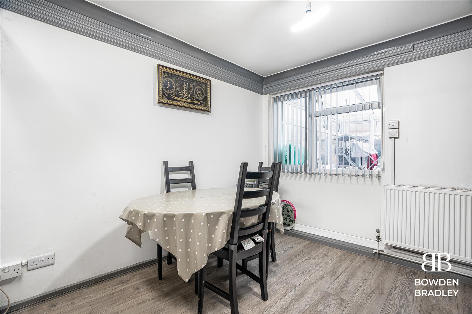 3 bed terraced house for sale in Warren Gardens, London  - Property Image 4