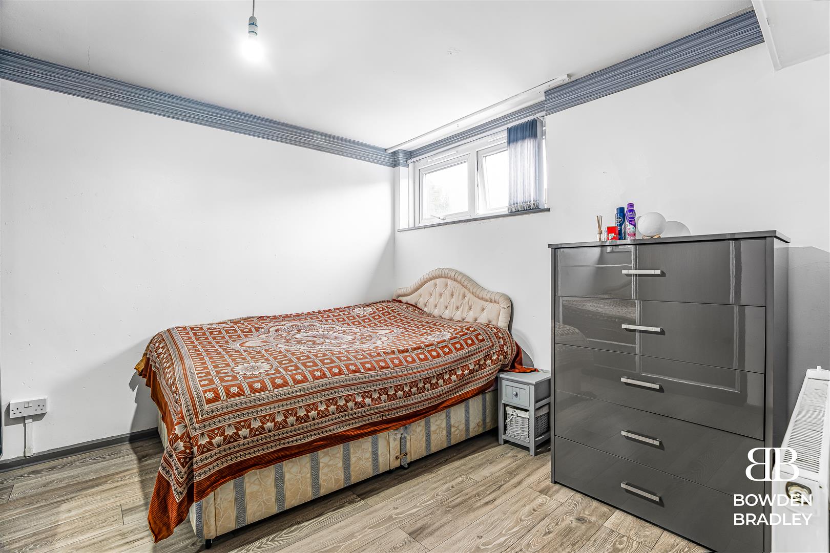 3 bed terraced house for sale in Warren Gardens, London  - Property Image 8