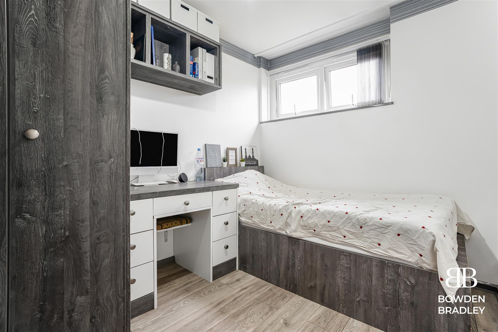 3 bed terraced house for sale in Warren Gardens, London  - Property Image 10