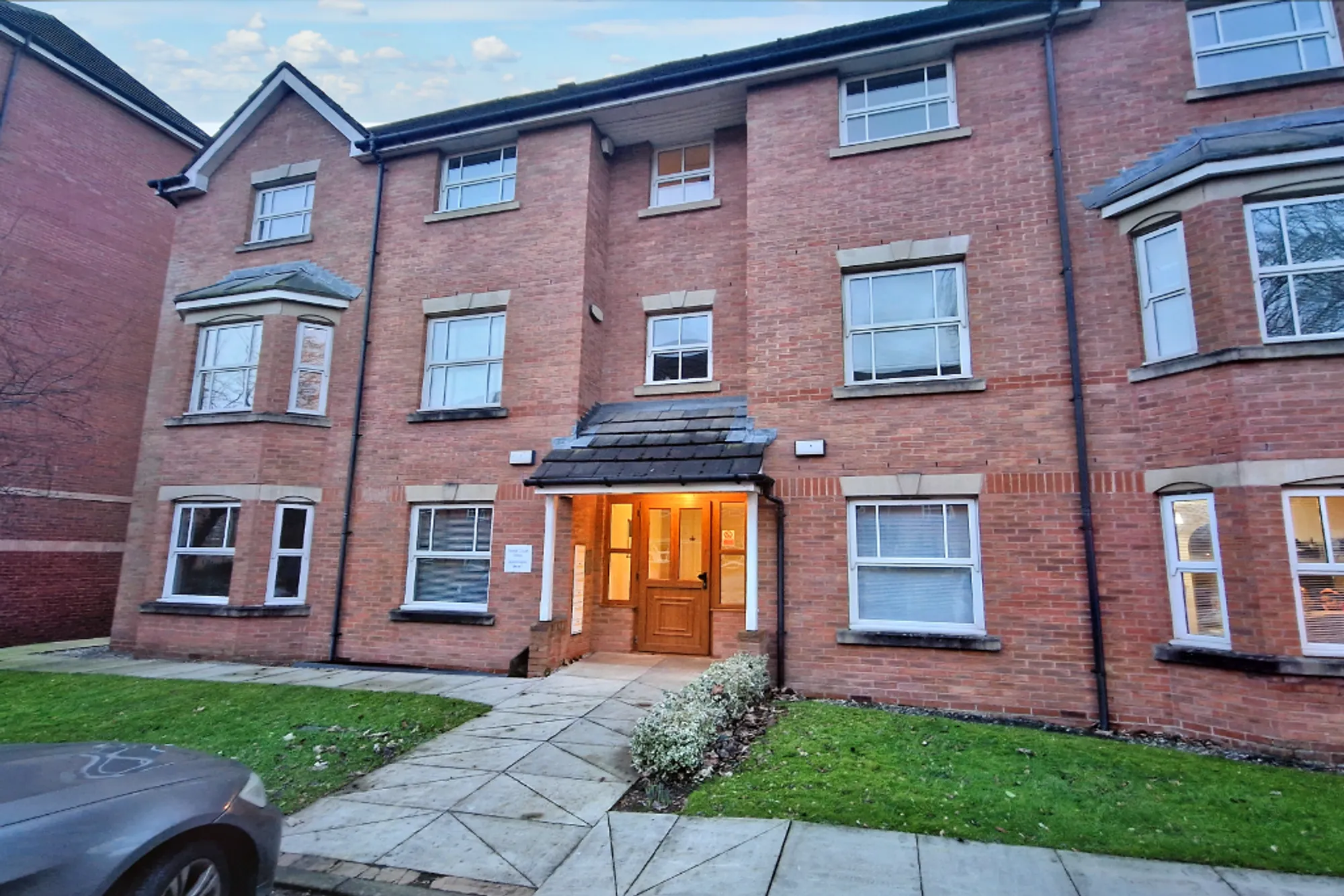 2 bed apartment to rent in Royal Court Drive, Bolton - Property Image 1