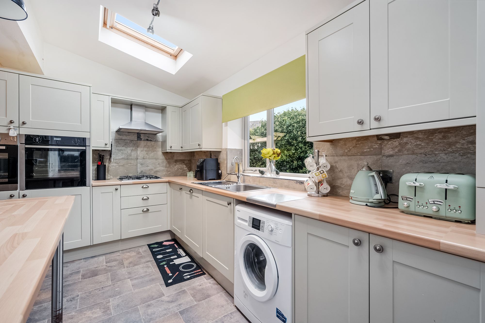 3 bed semi-detached house for sale in Rhiwlas Drive, Bury  - Property Image 8