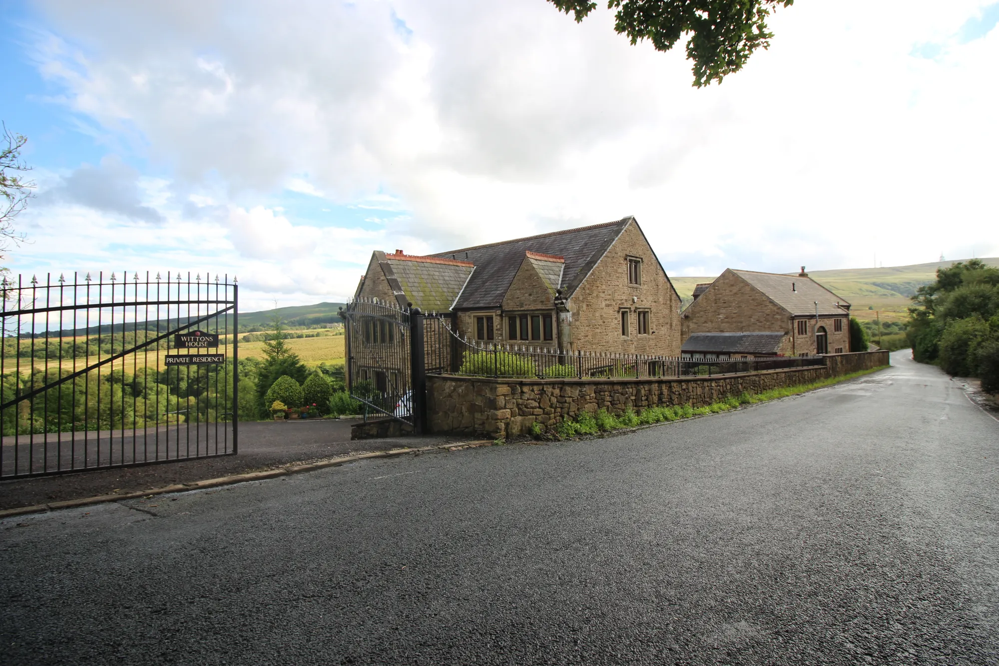 3 bed apartment to rent in Egerton Road, Bolton 18