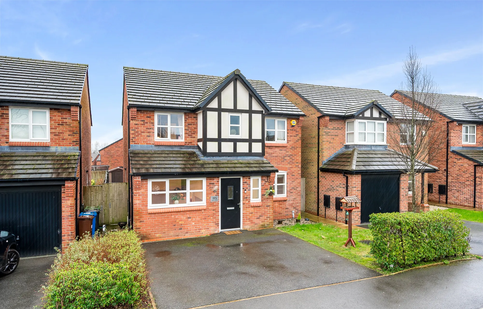 4 bed detached house for sale in Farm Crescent, Manchester - Property Image 1