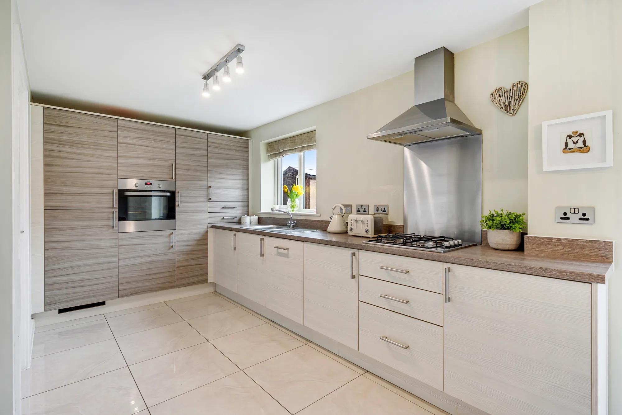 4 bed detached house for sale in Farm Crescent, Manchester  - Property Image 7