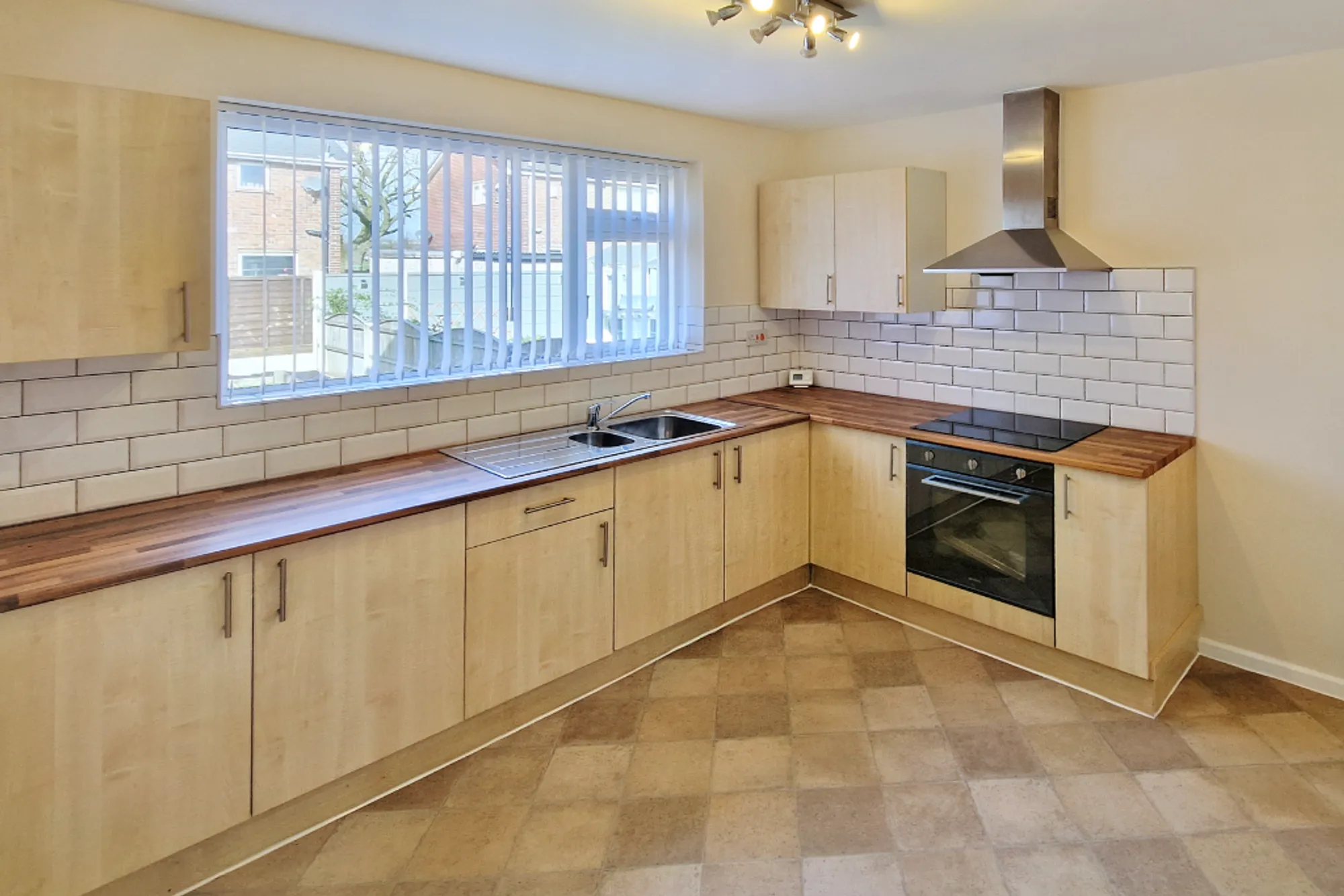 3 bed semi-detached house to rent in Lower Sutherland Street, Manchester 3