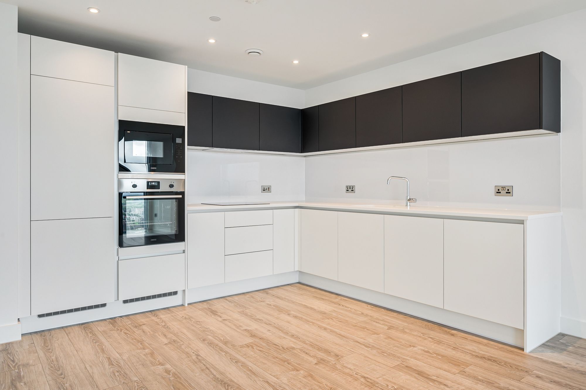 2 bed apartment to rent in Silvercroft Street, Manchester  - Property Image 6