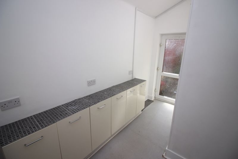 3 bed house to rent in Isis Close, Salford  - Property Image 5