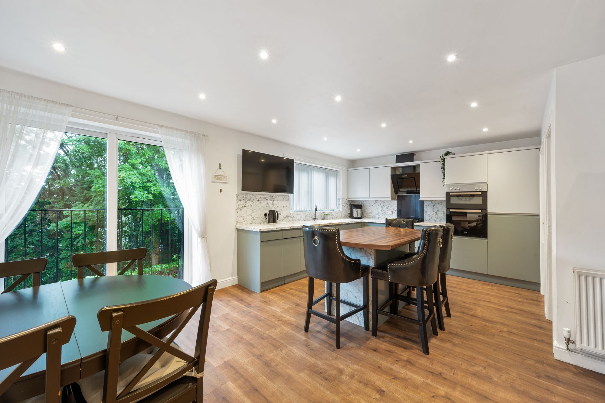 4 bed detached house for sale in Brayston Fold, Manchester  - Property Image 2