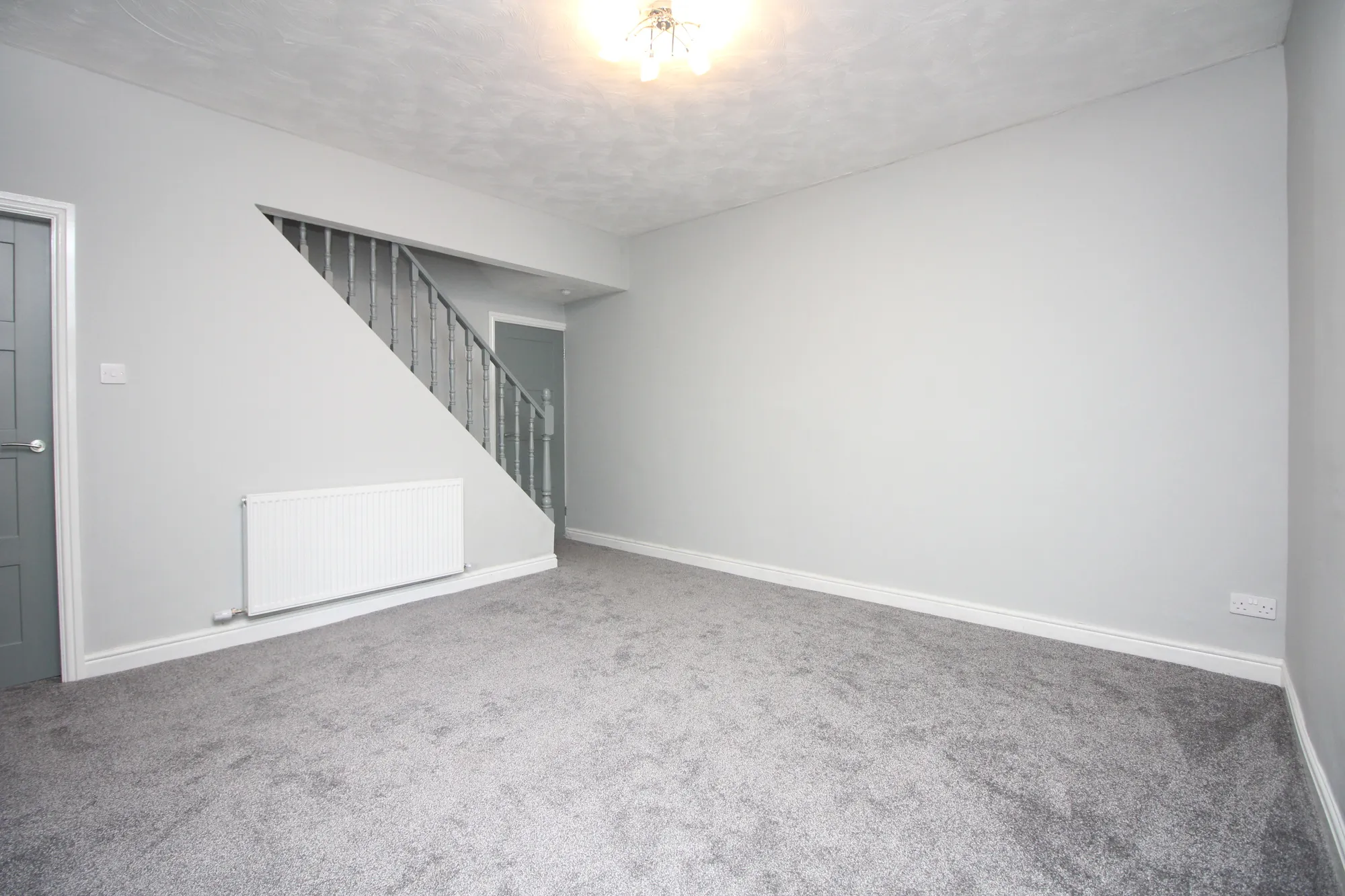 2 bed mid-terraced house to rent in Bolton Road, Bolton 7