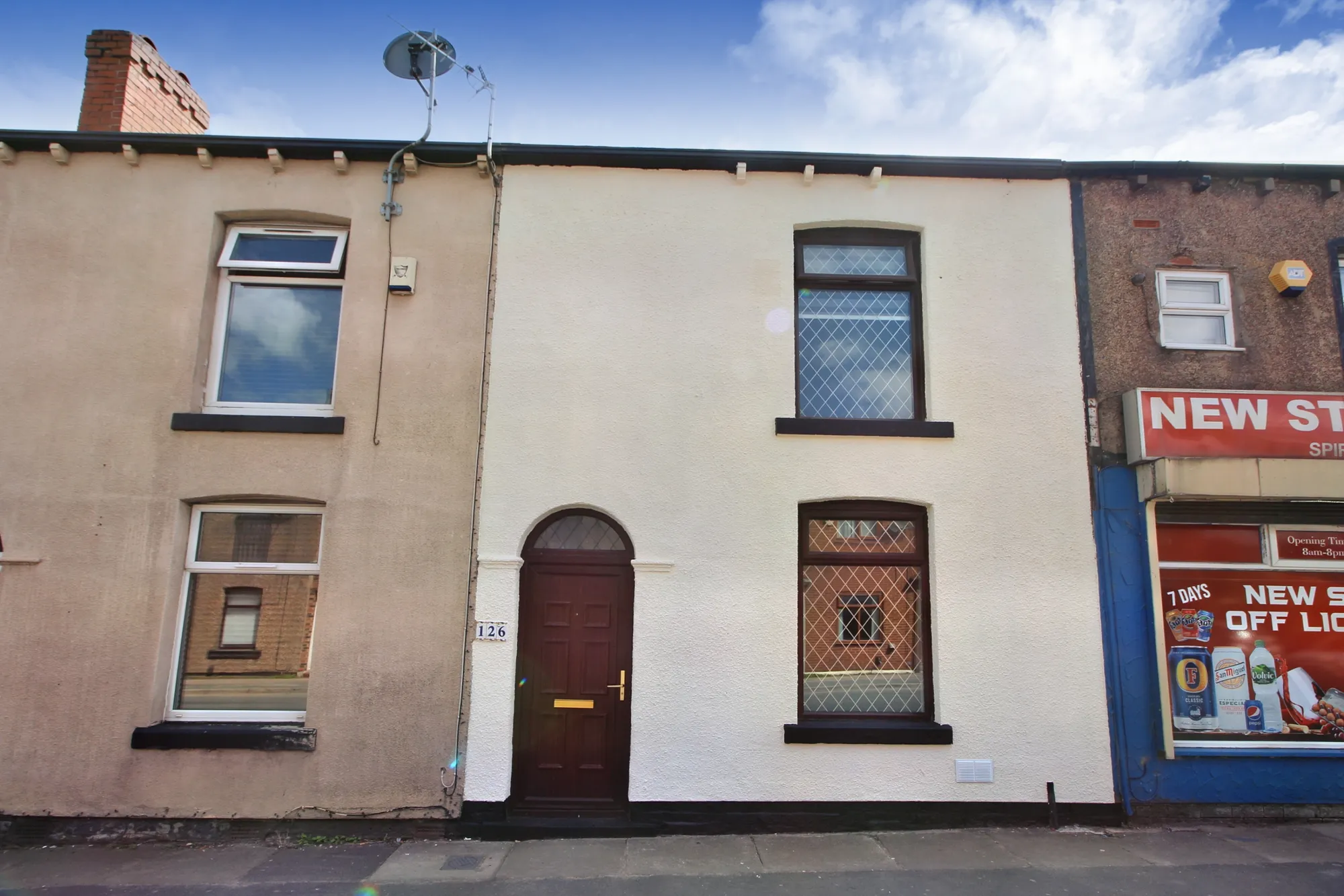 2 bed mid-terraced house to rent in Bolton Road, Bolton  - Property Image 1