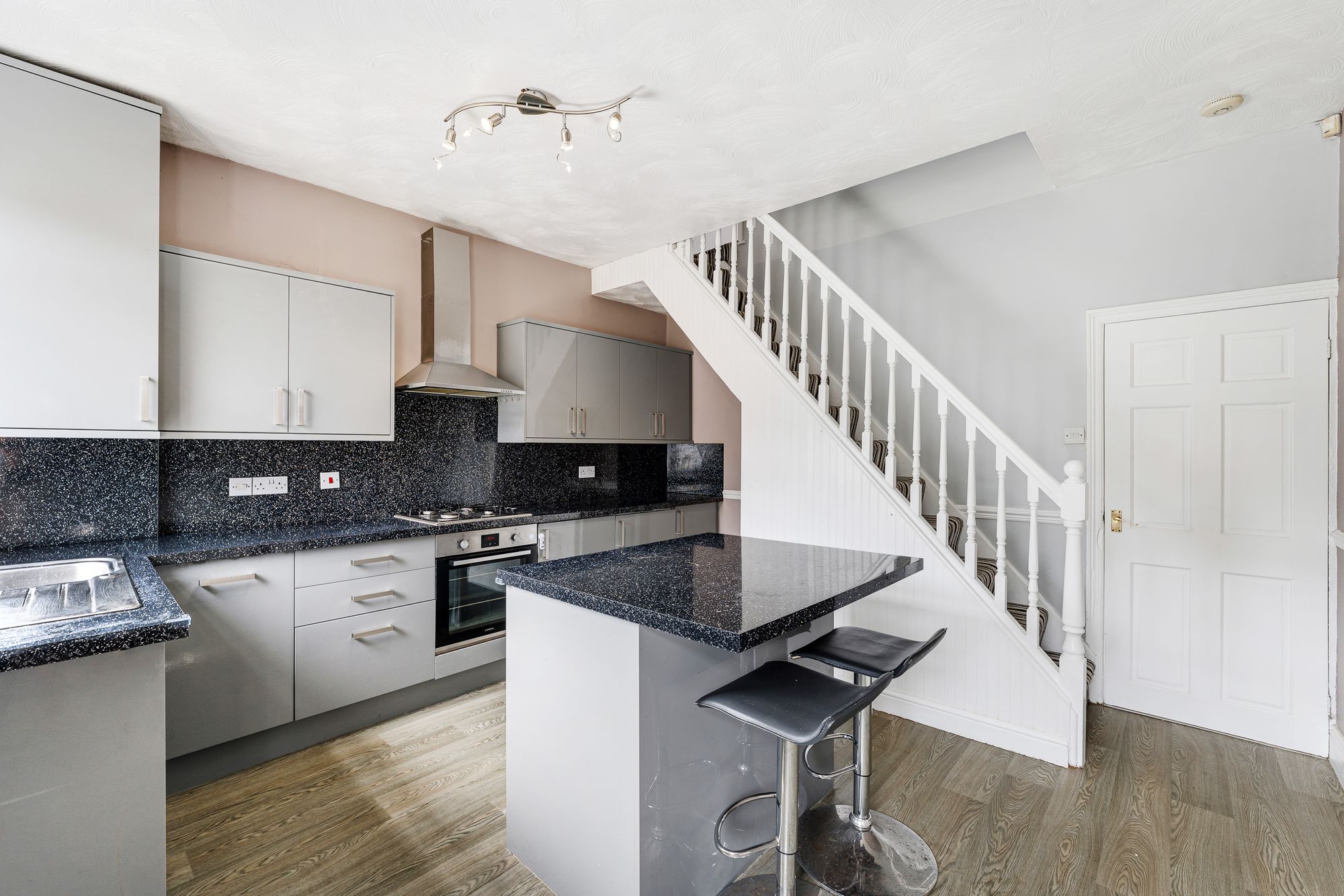 2 bed mid-terraced house to rent in Packer Street, Bolton 6