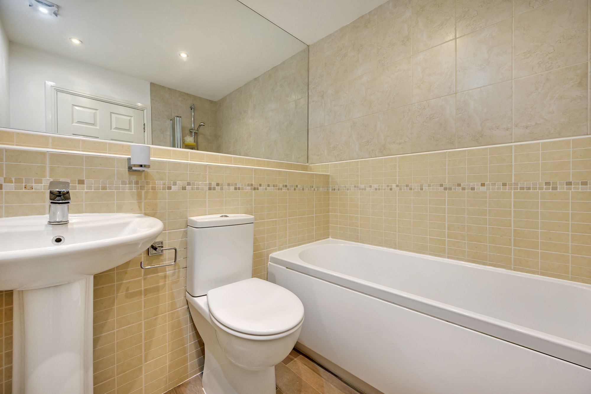 3 bed terraced house for sale in Mulberry Close, Manchester  - Property Image 12