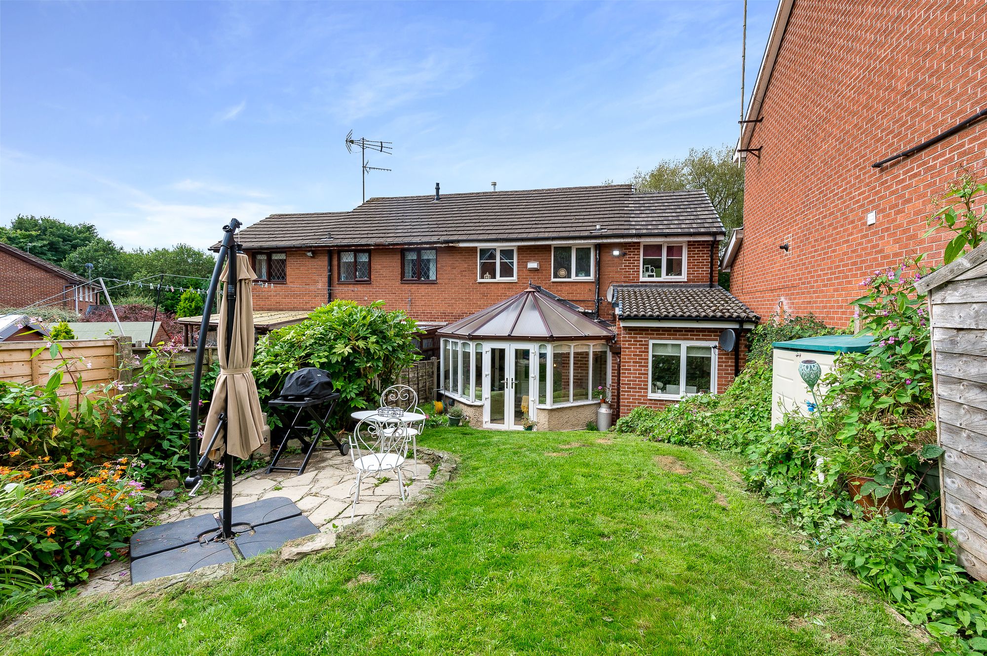 4 bed semi-detached house for sale in Riverside Drive, Manchester  - Property Image 4