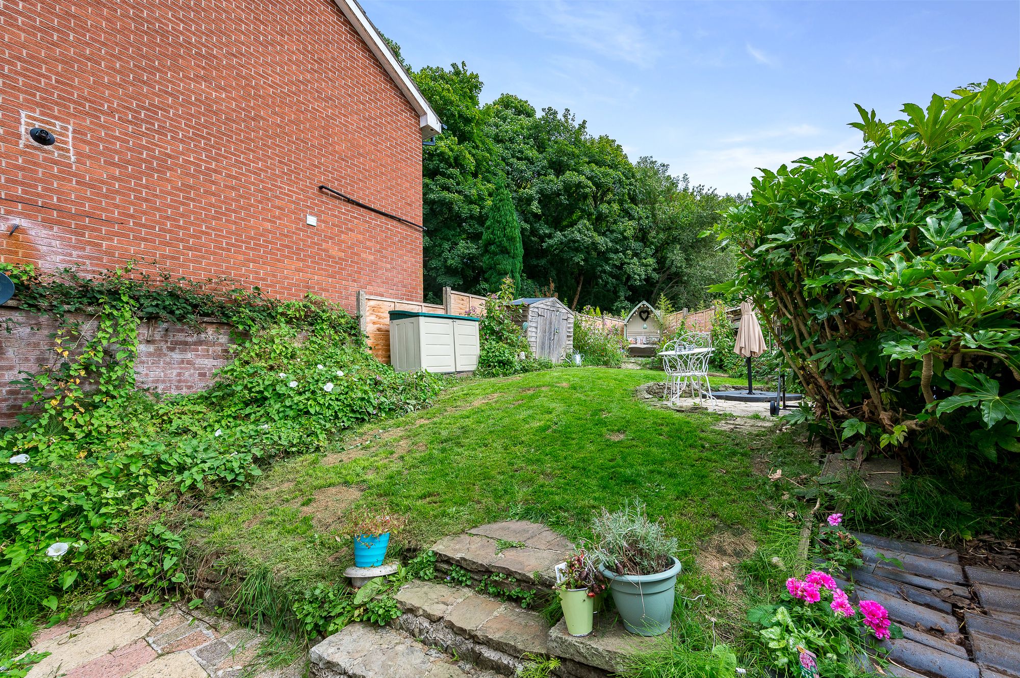 4 bed semi-detached house for sale in Riverside Drive, Manchester  - Property Image 35