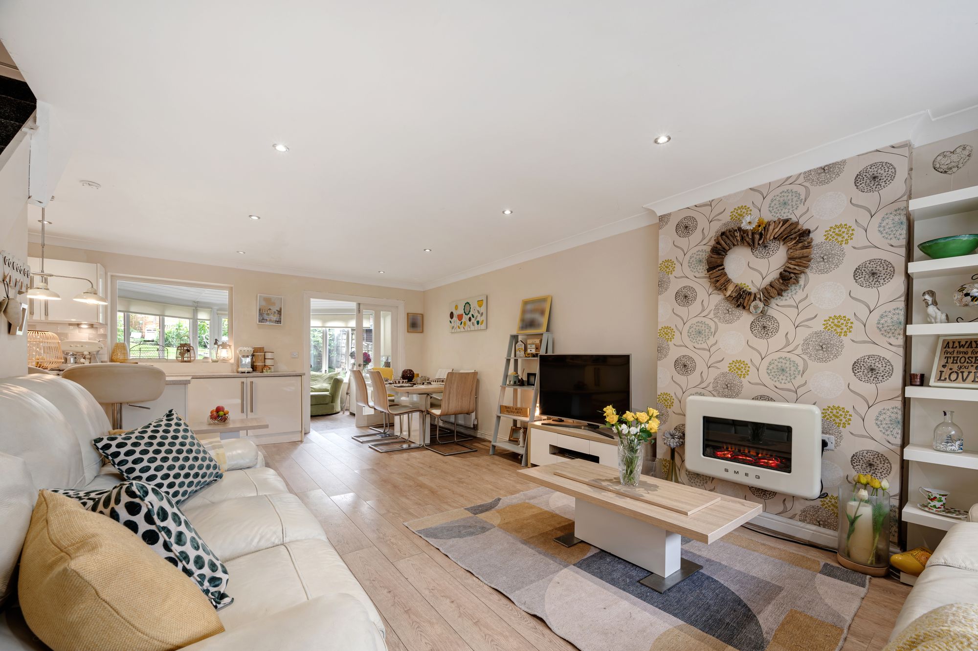 4 bed house for sale in Riverside Drive, Manchester  - Property Image 2