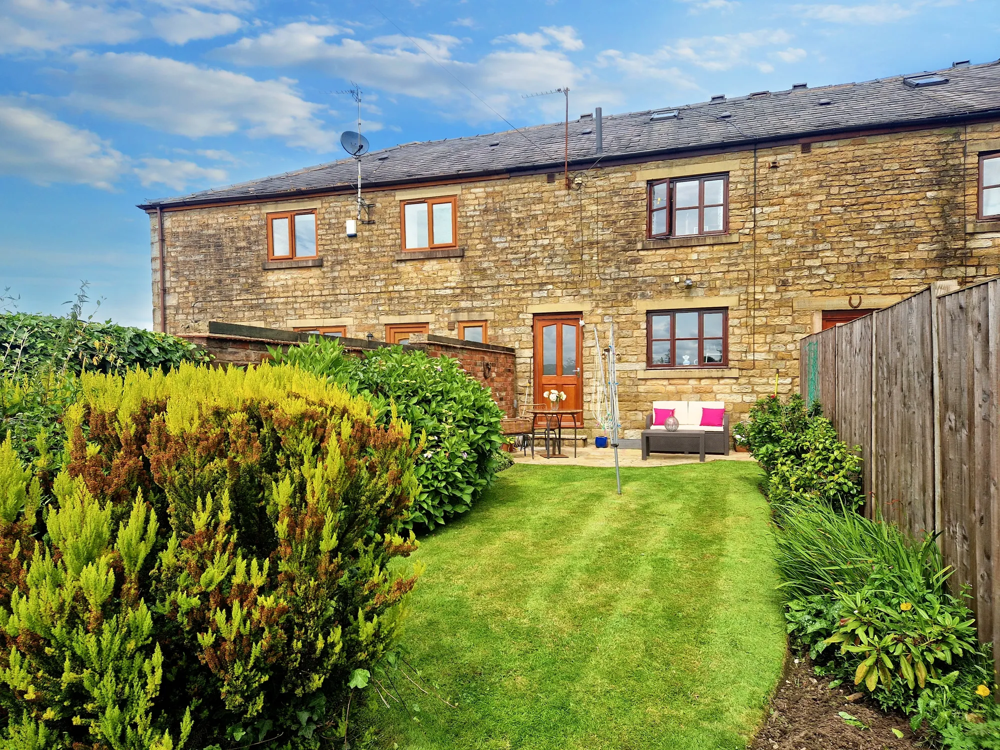 3 bed terraced house for sale in Moss Hall Road, Heywood - Property Image 1