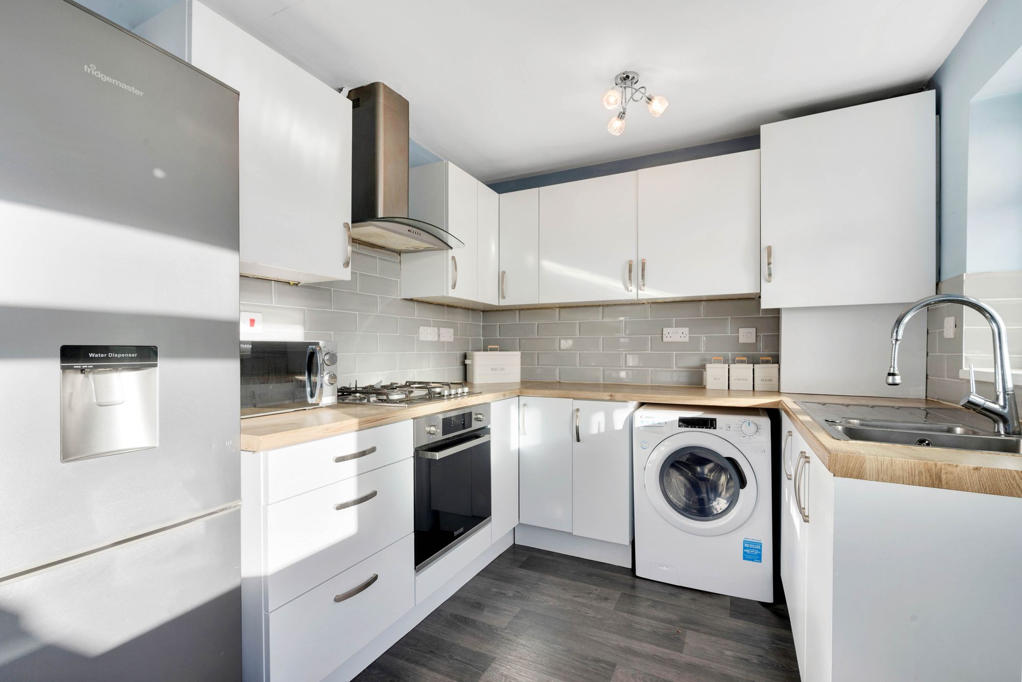 3 bed mid-terraced house for sale in Chiltern Close, Bolton 8