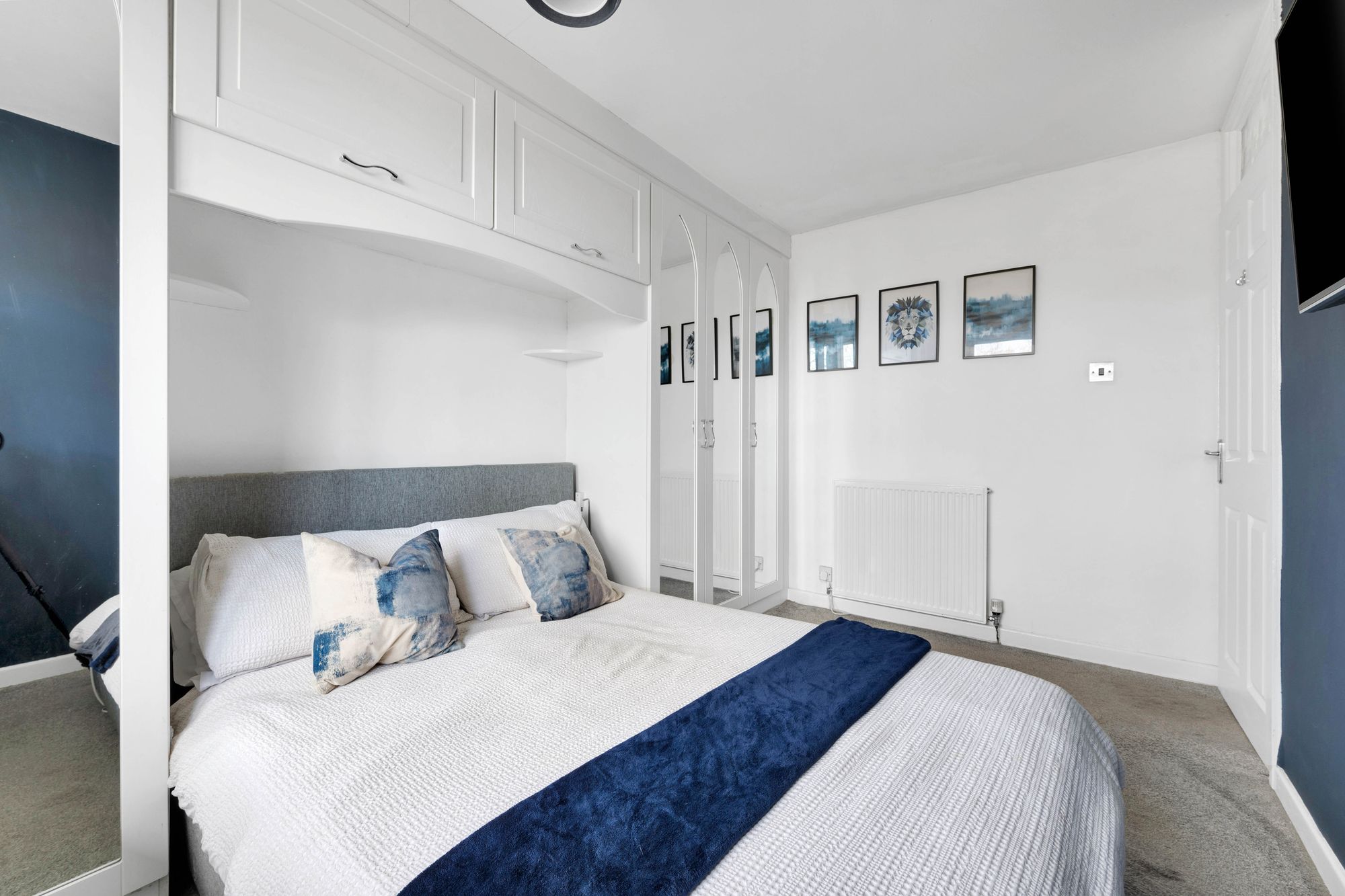 3 bed mid-terraced house for sale in Chiltern Close, Bolton 16