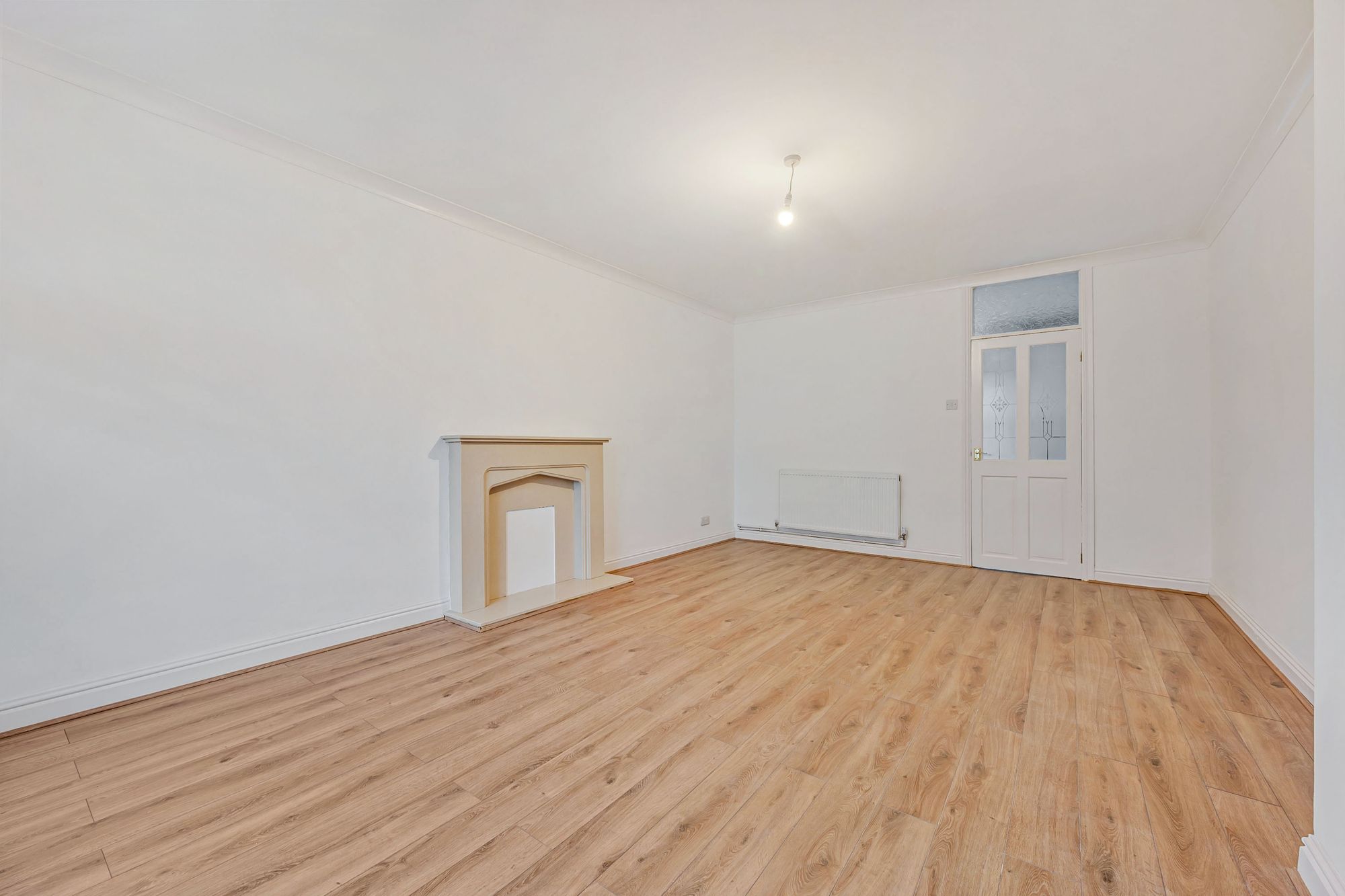3 bed end of terrace house to rent in Oakford Avenue, Manchester 4