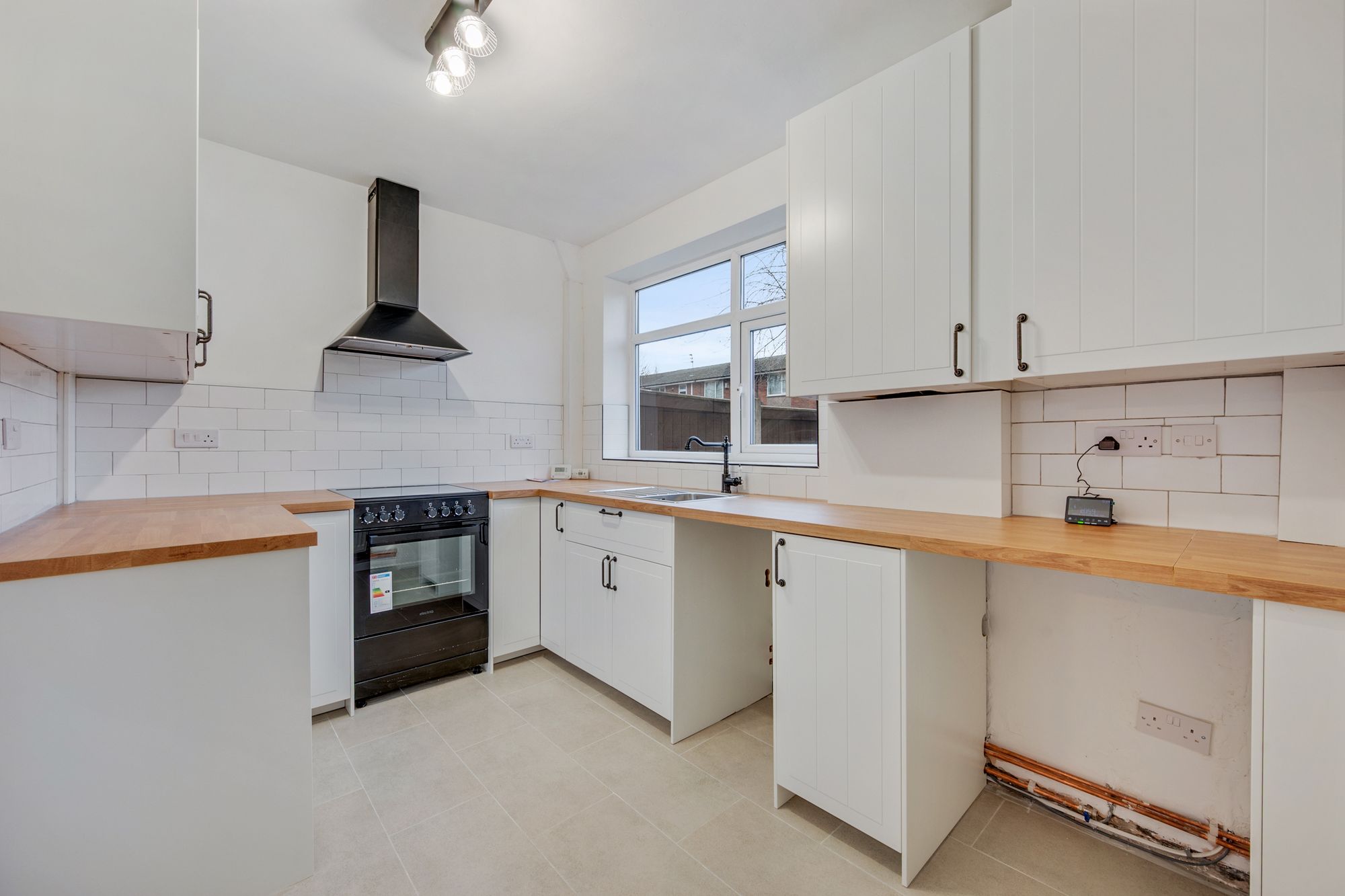 3 bed end of terrace house to rent in Oakford Avenue, Manchester 8
