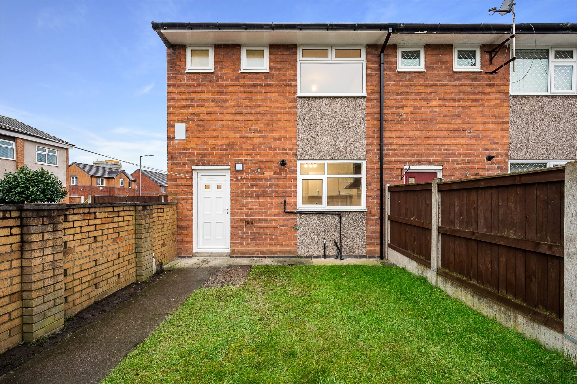 3 bed end of terrace house to rent in Oakford Avenue, Manchester  - Property Image 20