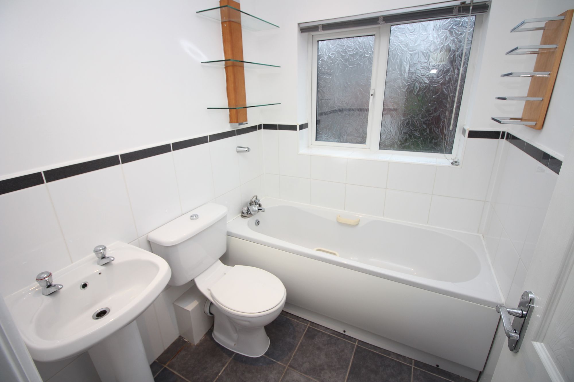 3 bed detached house to rent in Greensbridge Gardens, Bolton  - Property Image 19