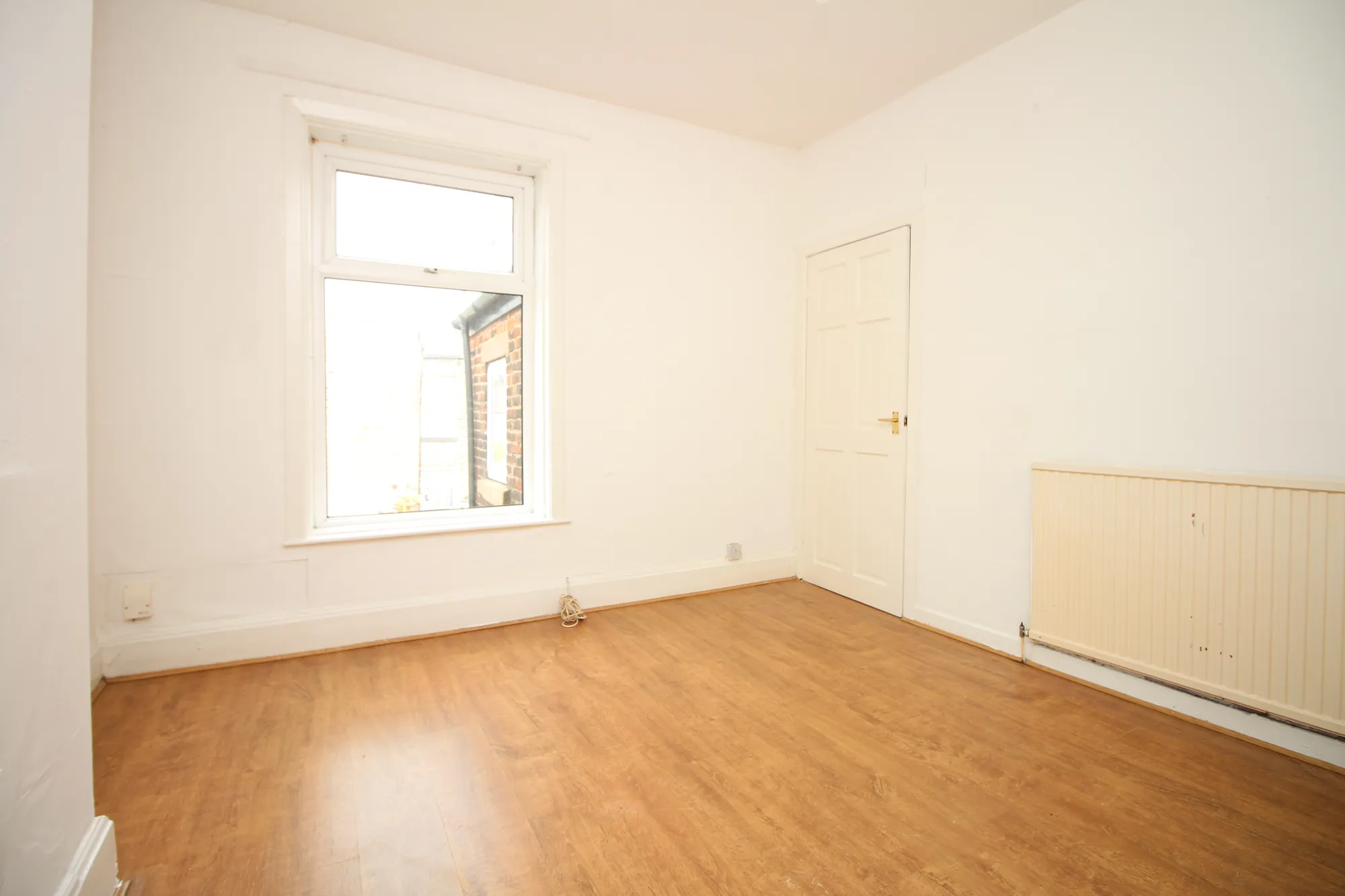 3 bed end of terrace house to rent in Cross Lane, Manchester 5