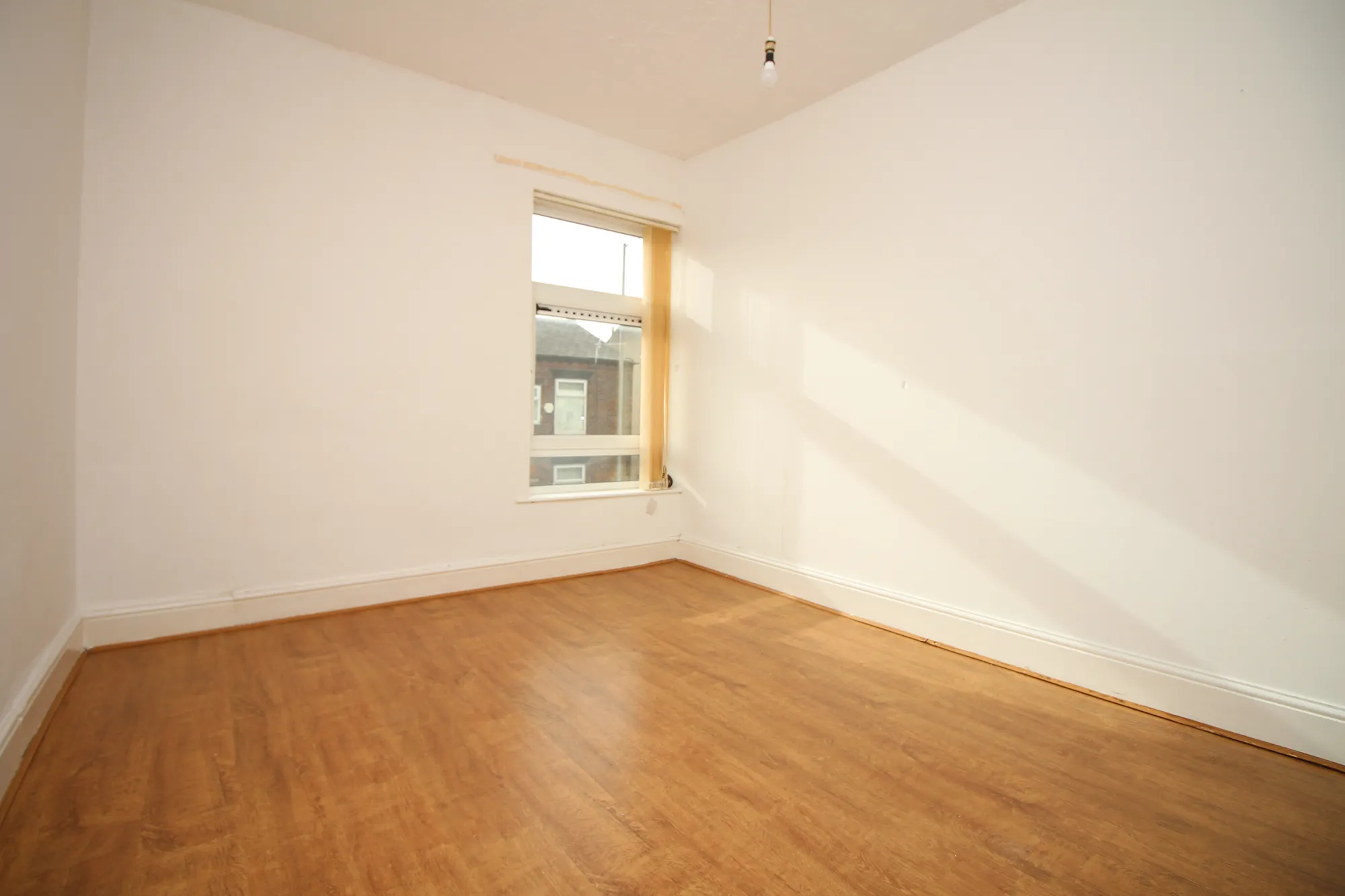 3 bed end of terrace house to rent in Cross Lane, Manchester  - Property Image 7