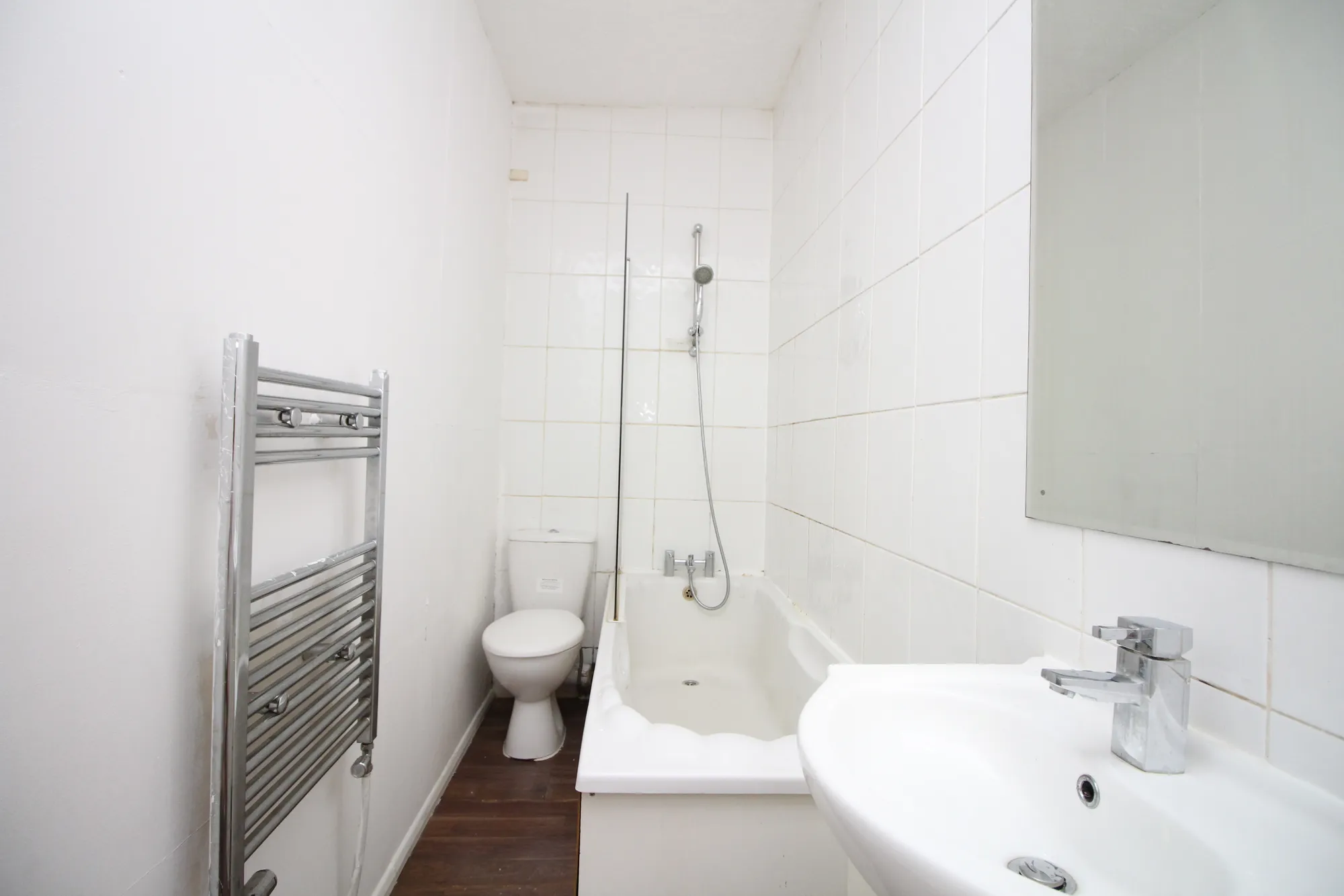 3 bed end of terrace house to rent in Cross Lane, Manchester 3