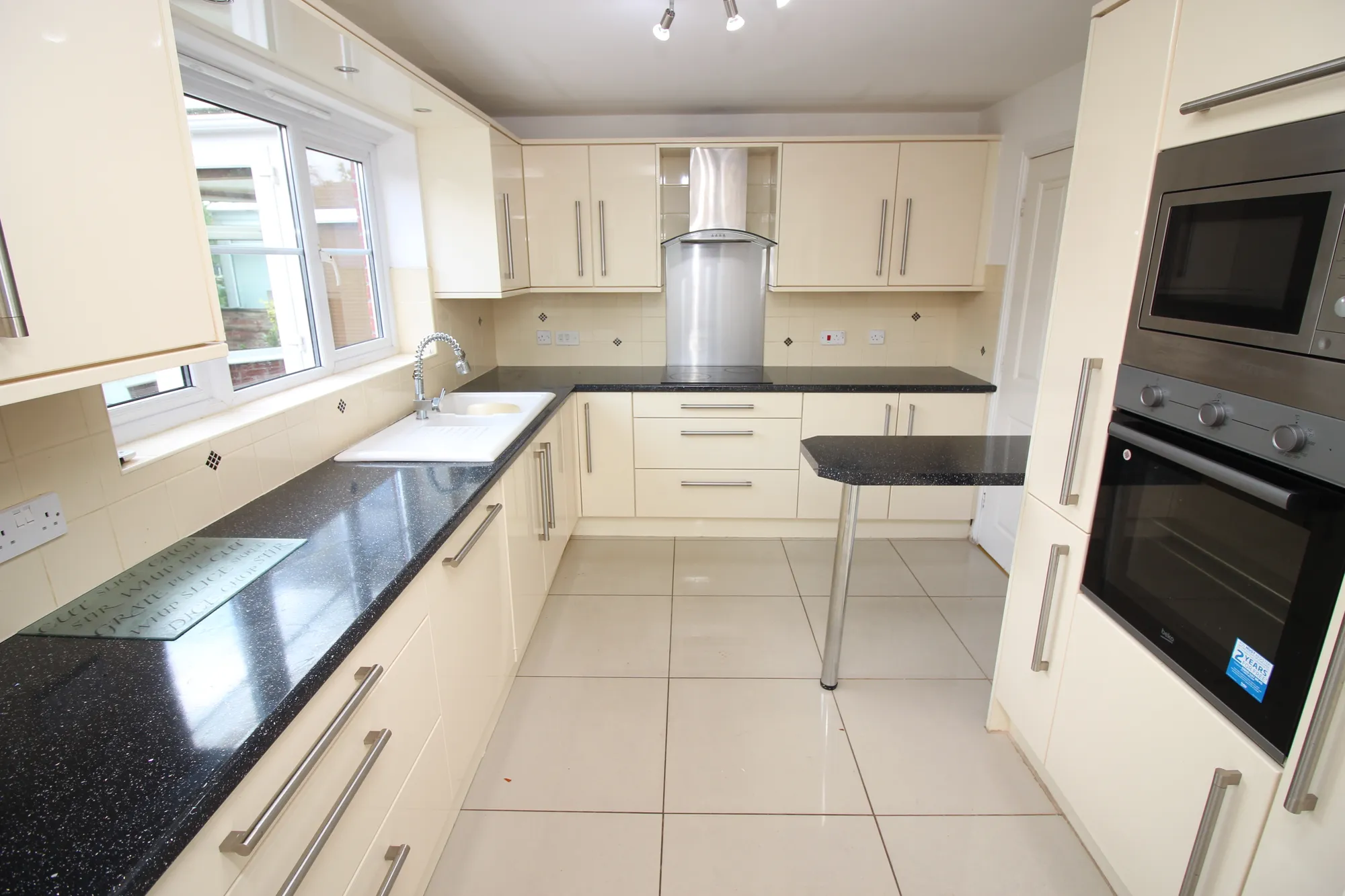 4 bed detached house to rent in Ardenfield Close, Manchester  - Property Image 6