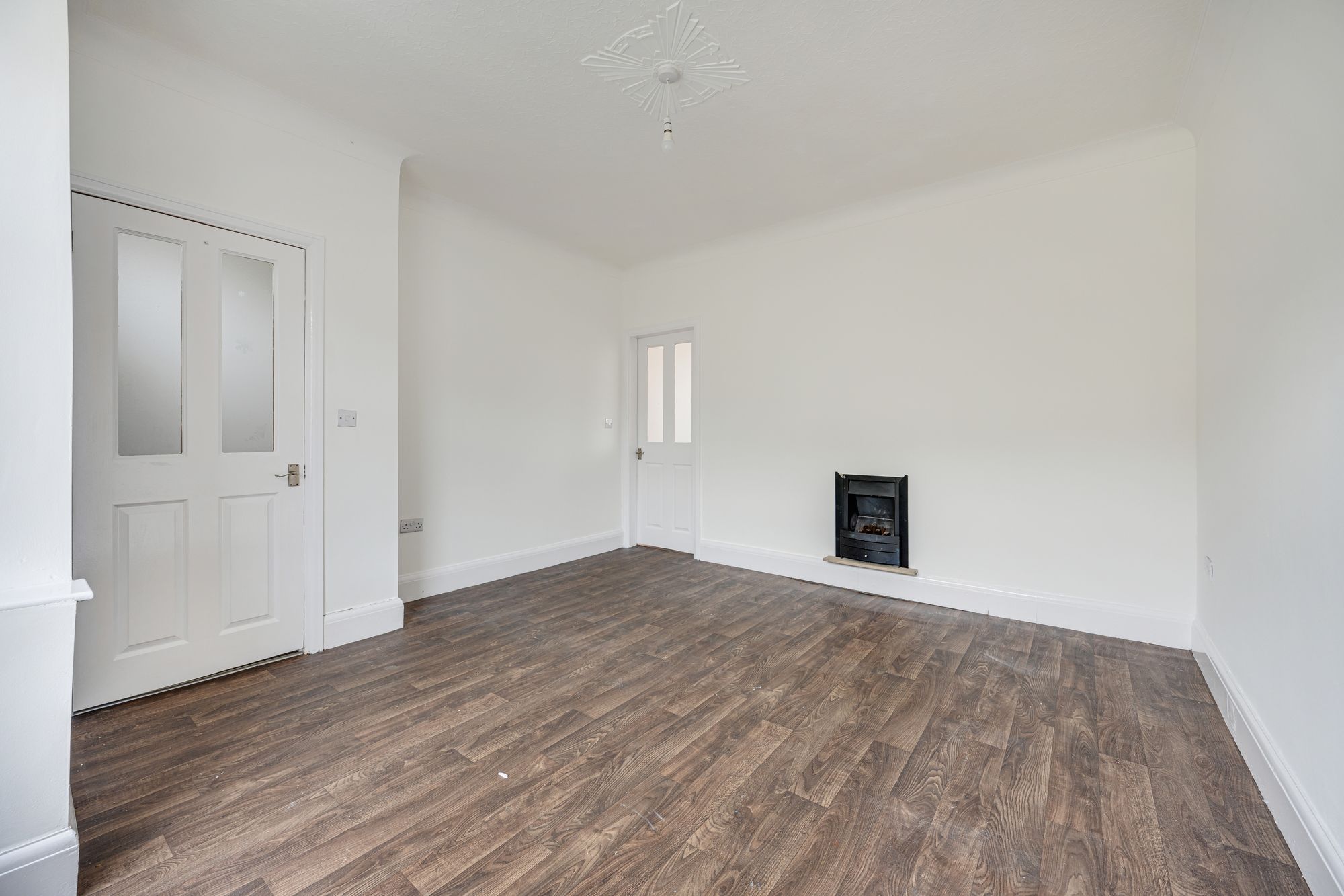 3 bed terraced house to rent in Third Avenue, Bury 1