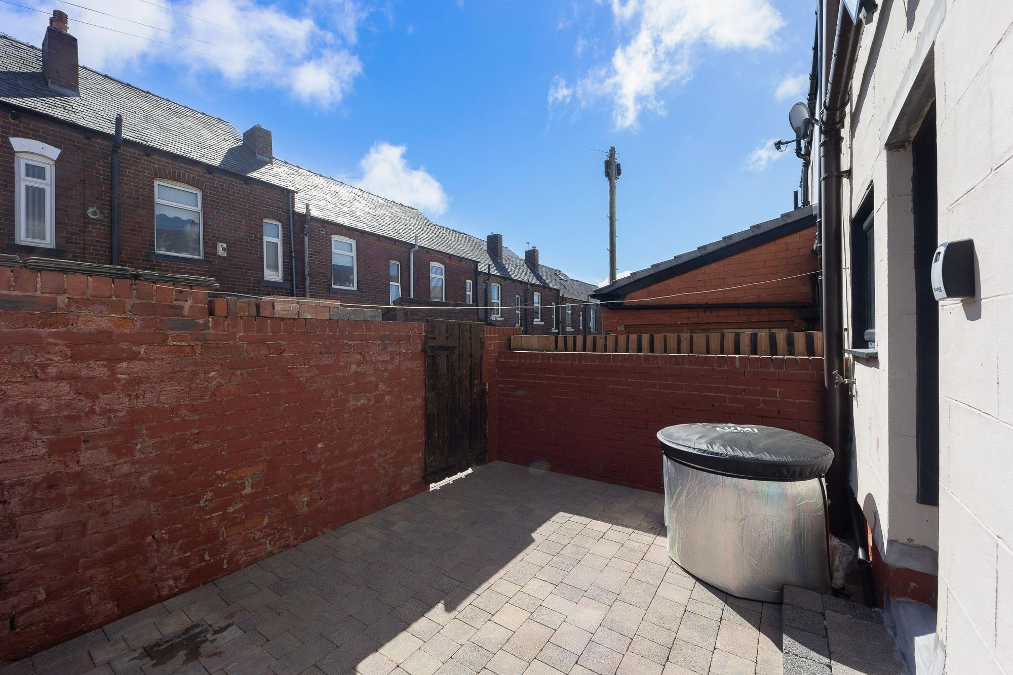 3 bed terraced house to rent in Essex Street, Bolton 17