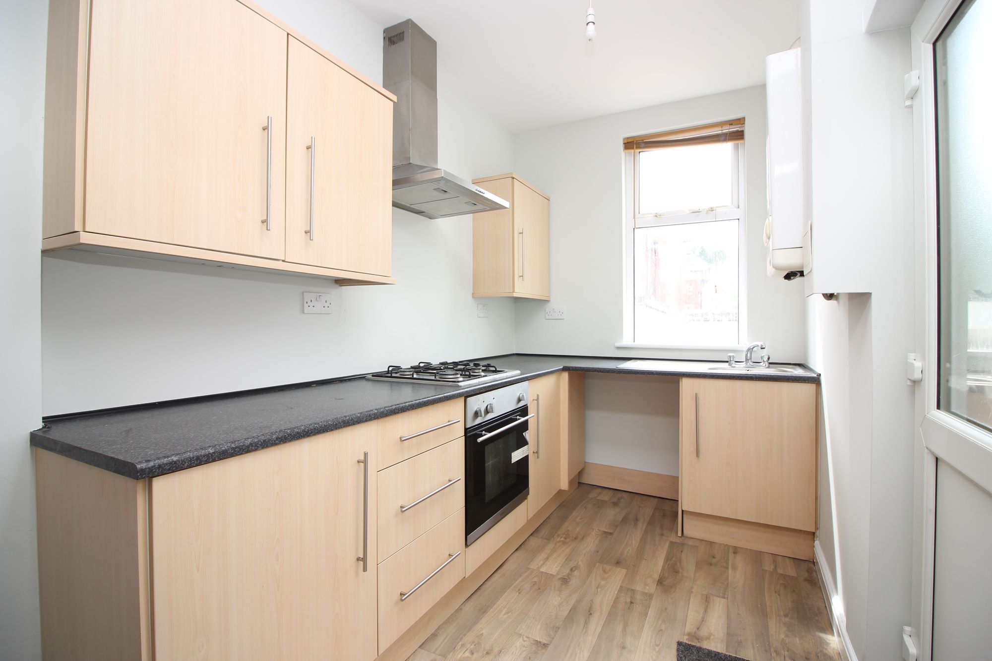 2 bed house to rent in Park Road, Manchester  - Property Image 4