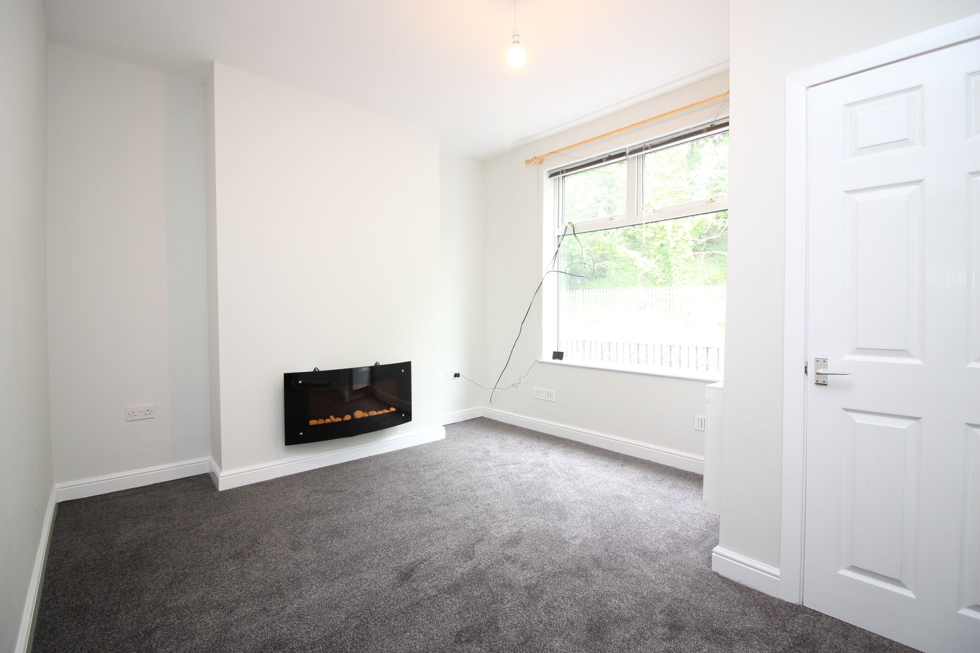 2 bed house to rent in Park Road, Manchester  - Property Image 5