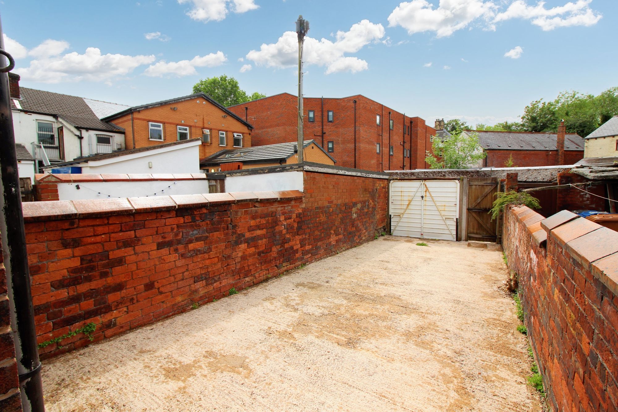 2 bed terraced house to rent in Park Road, Manchester  - Property Image 2